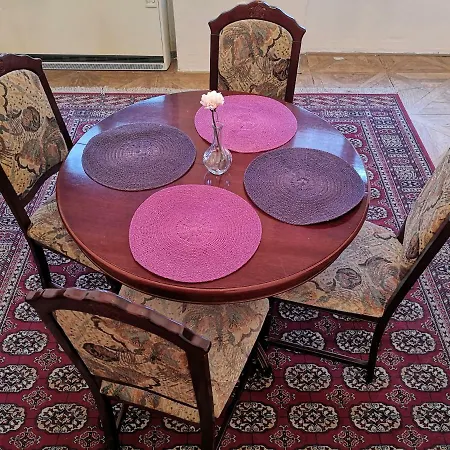 2 Apartment, For 6 People, 72m². Fully Furnished, Kitchen, Air Conditioning, Fireplace! 1, Center, 5min Walk To Wenceslas Square. Skolska Street, Nove Mesto Apartment