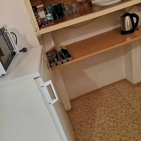 2 Apartment, For 6 People, 72m². Fully Furnished, Kitchen, Air Conditioning, Fireplace! 1, Center, 5min Walk To Wenceslas Square. Skolska Street, Nove Mesto * Prag
